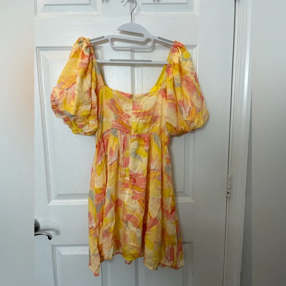 Adelyn Rae Yellow Dress Size M - Picture 2 of 4